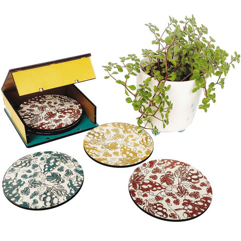 Conjunto 6 Descansos para Copos em MDF Vinho com Caixinha Artesanal Personalizados Conjunto 6 Descansos para Copos em MDF Vinho com Caixinha Artesanal Personalizados