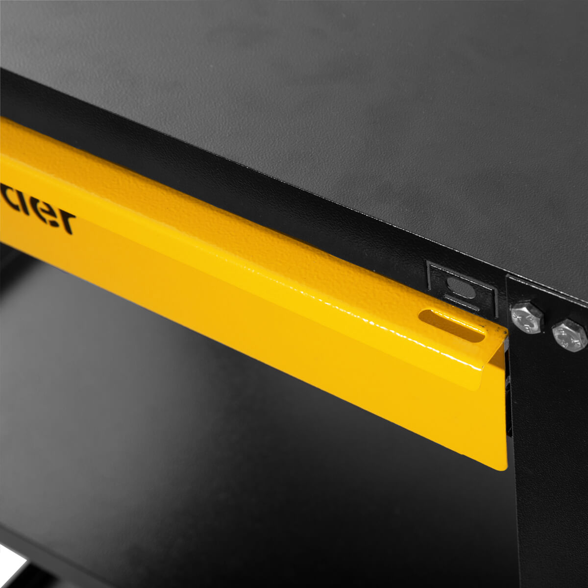 6160001020_F.jpg 6160001020_F.jpg