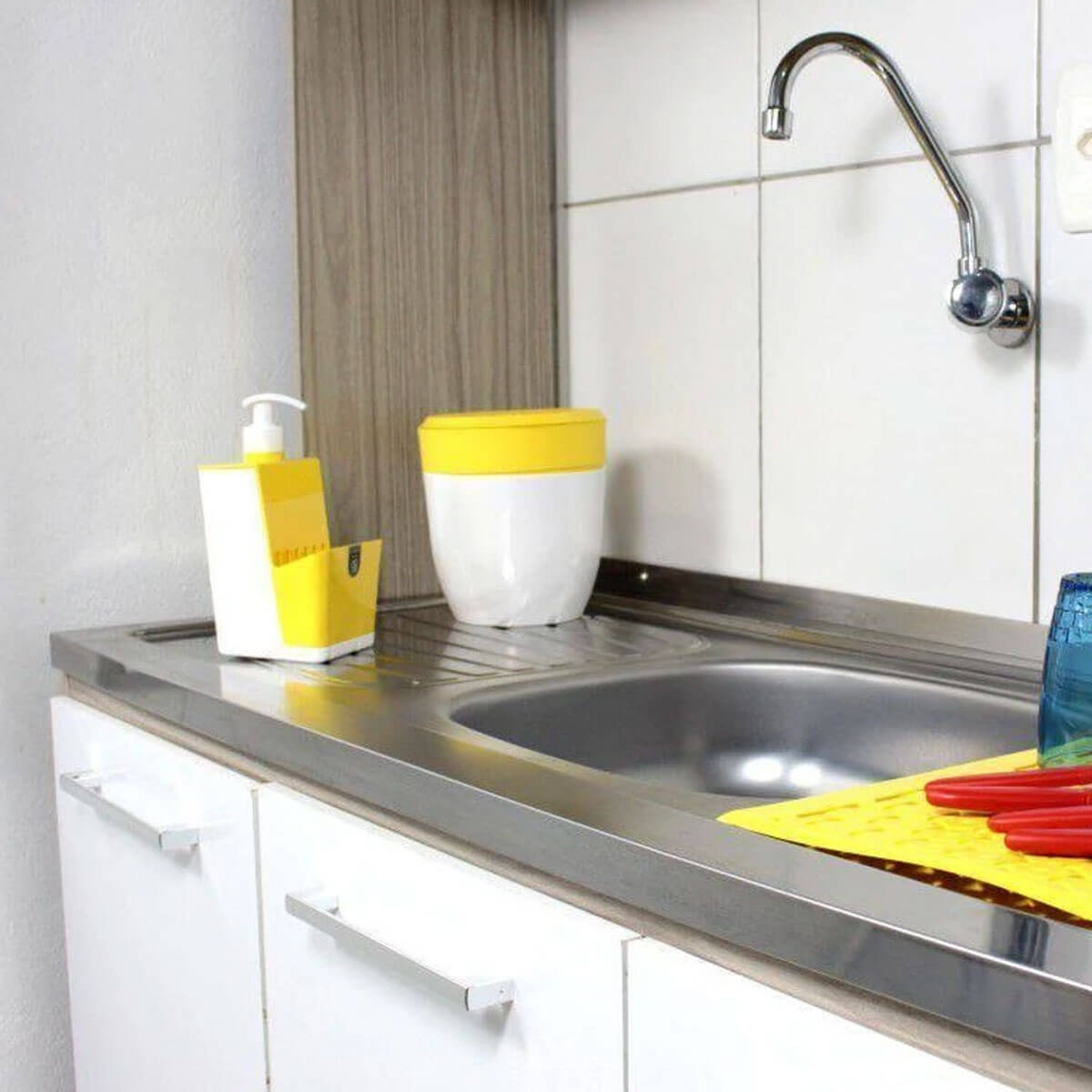 403055007_E.jpg 403055007_E.jpg