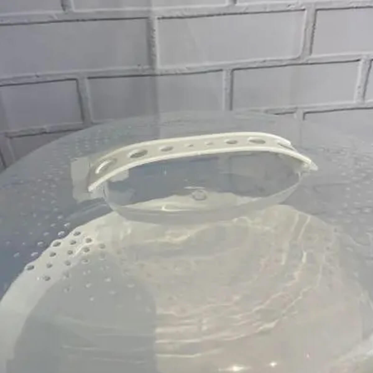 7908122201660_G.jpg 7908122201660_G.jpg