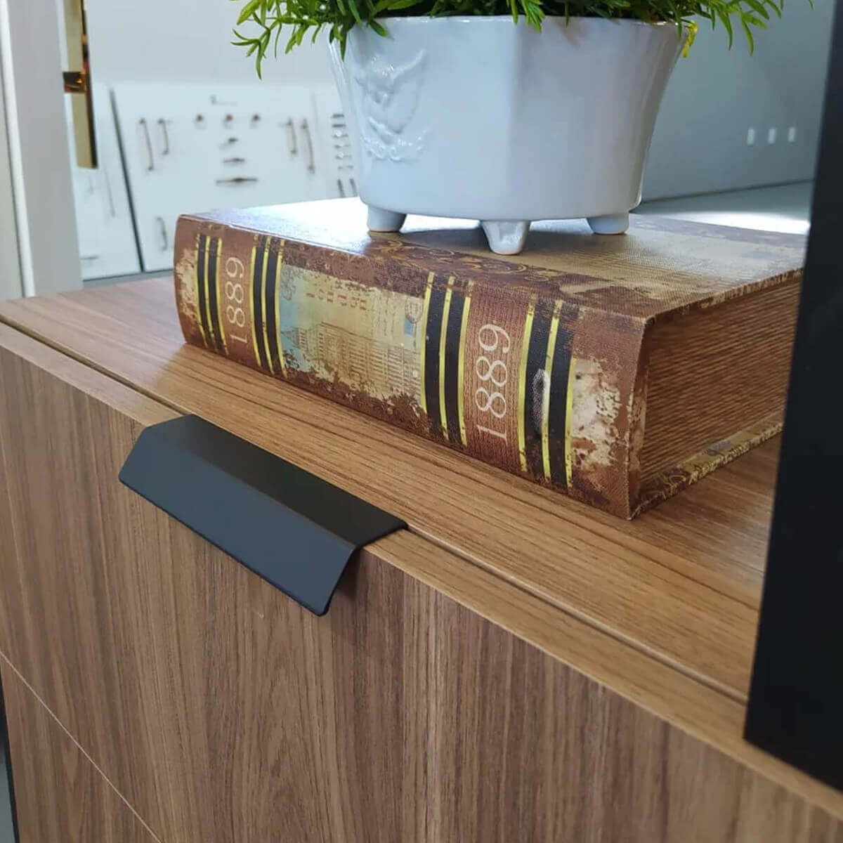 7794464854806.jpg 7794464854806.jpg