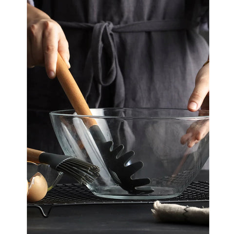 Pegador De Massa De Silicone Preto Com Cabo De Bambu Utensílio De Cozinha Pegador Concha Yoi Pegador De Massa De Silicone Preto Com Cabo De Bambu Utensílio De Cozinha Pegador Concha Yoi