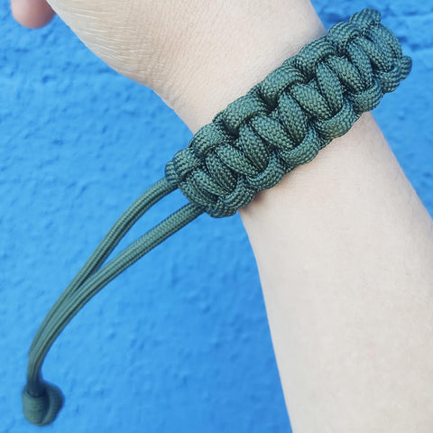 Pulseira Paracord 550lb Bracelete Tático 2,5m Corda De Sobrevivência Verde Oliva