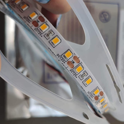 Kit 4 Rolos Fita Led 5m 3000k Adesiva com 4 Fontes Alimentação Slim Chaveada 12V 5A 60W