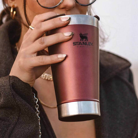 Copo Térmico Stanley para Cerveja ou Café com Tampa e Abridor Aço Inox Vinho