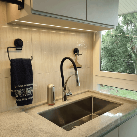 Gancho com Ventosa Preto Duplo Cabide Multiuso para Roupas Faciliti Schmitt