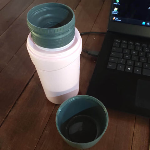 Garrafa Térmica Pequena 300ml Yuma Soprano Rosa Abertura em Rosca Tampa Cinza