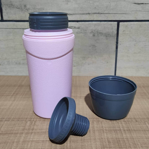 Garrafa Térmica Pequena 300ml Yuma Soprano Rosa Abertura em Rosca Tampa Cinza