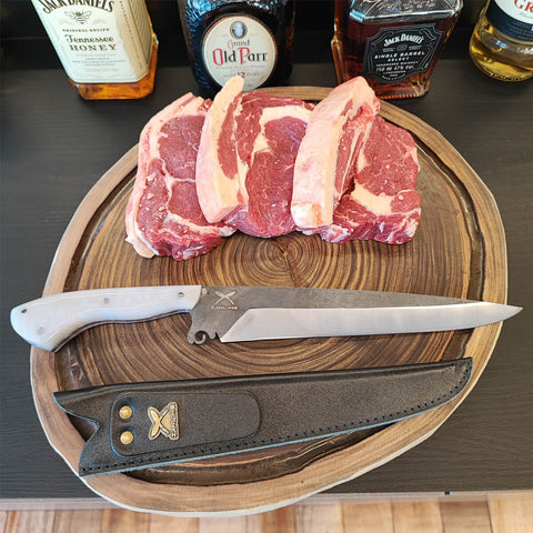 Faca Artesanal Chef de Cozinha Profissional Cabo Resinado 10' Branco Aço Carbono 1070 Açougue