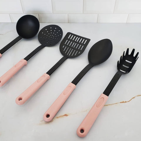 Kit 5 Utensílios de Cozinha Rosa Colher Concha Espátula Pegador Escumadeira Cinquetti