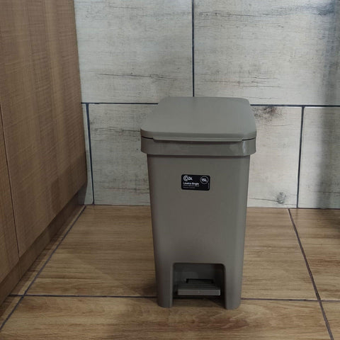 Lixeira Grande com Pedal 15l Banheiro Cozinha Escritório Single Cinza Quente Coza