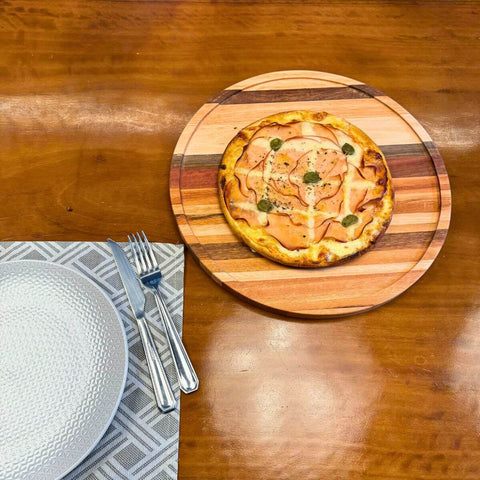 Tábua de Madeira para Pizza 38cm Redonda com Borda Forma para Servir Frios Petiscos