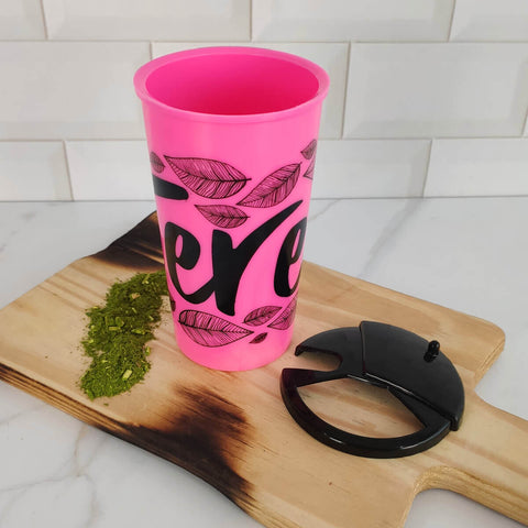 Copo 450ml de Tererê Rosa com Tampa e Bomba 21m Sem Bojo Aço Inox Estampa Violão para Chimarrão Gelado