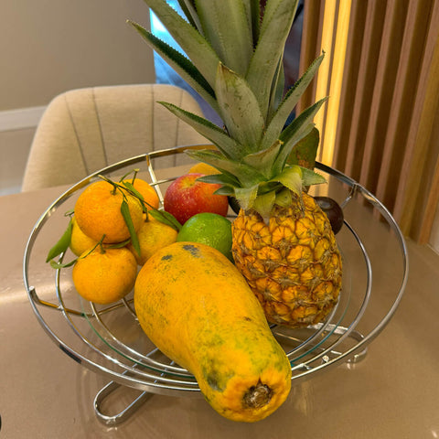 Fruteira Redonda de Mesa Cromada Vidro Giratória Giosul Cesto para Frutas Legumes Aramado Piatina