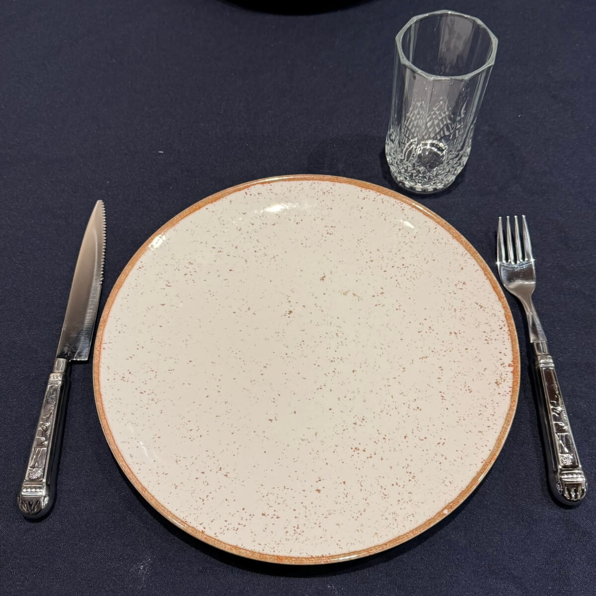 1907818317_G.jpg