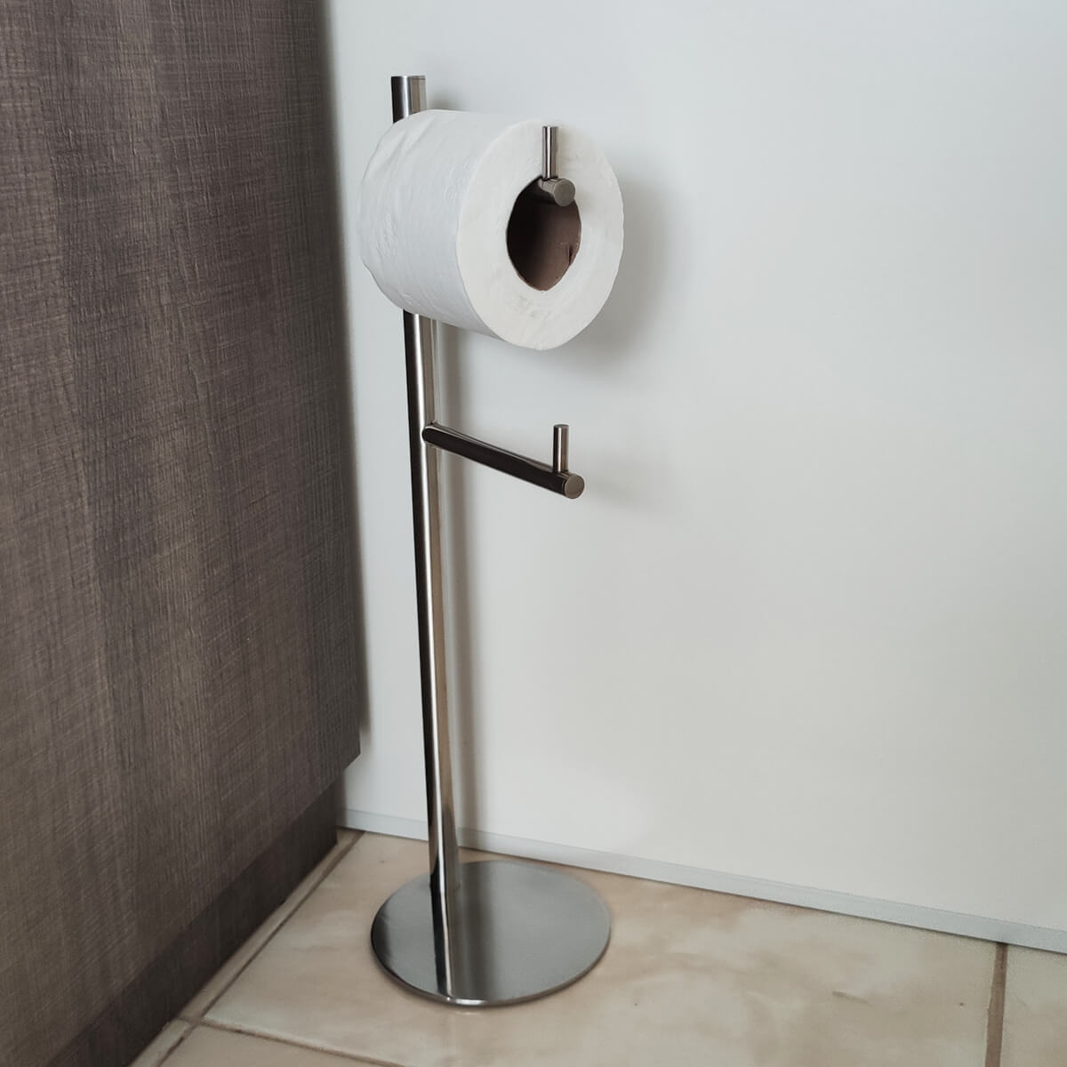 Papeleira_Suporte_Porta_Papel_Higiênico_De_Chão_Piso_Em_Aço_Inox4.jpeg