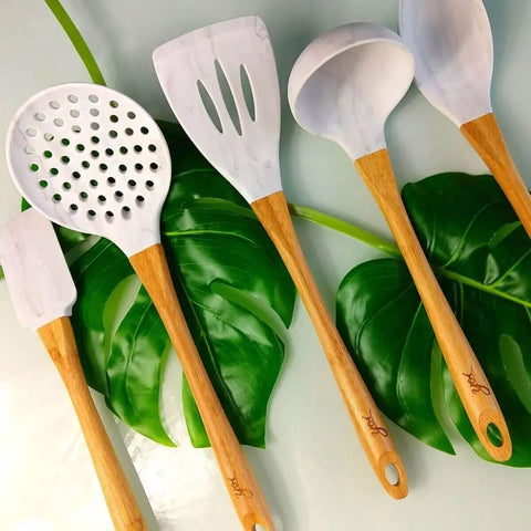 Conjunto Jogo de Talheres Silicone Bambu Colher Espátula Pegador Escumadeira Pincel