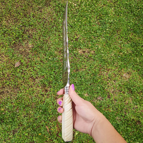 Faca Artesanal Forjada Integral Churrasco Pena Folha Aço Inox 420c Cabo Osso de Búfalo